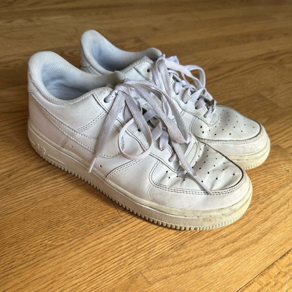 Women’s Nike Air Force 1 Low White Sneakers